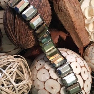 Ann Taylor Gold Stone Bracelet